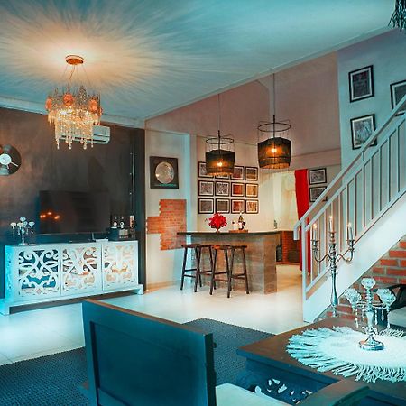 La Favela Club Villa In Seminyak Экстерьер фото
